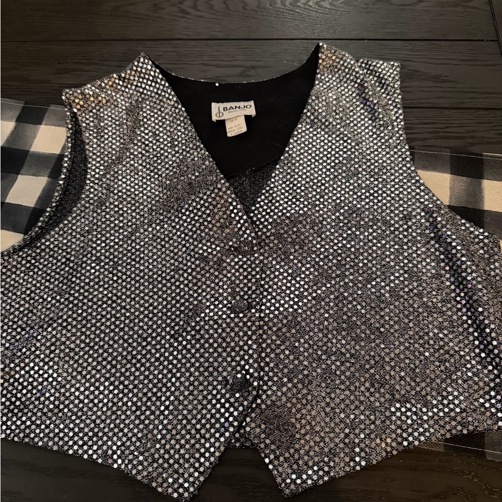 Vintage Banjo silver sequined XL vest
39/80